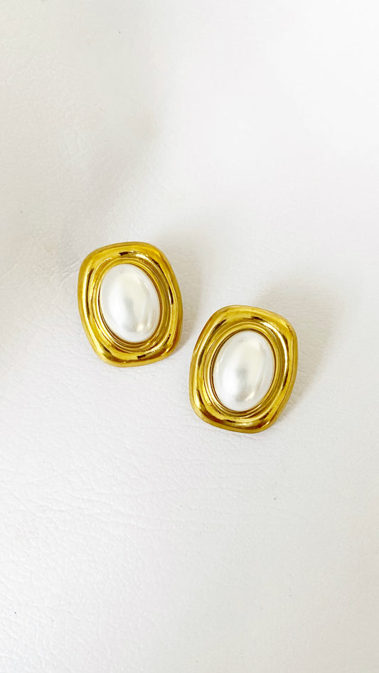 Aretes rectangulares con perla