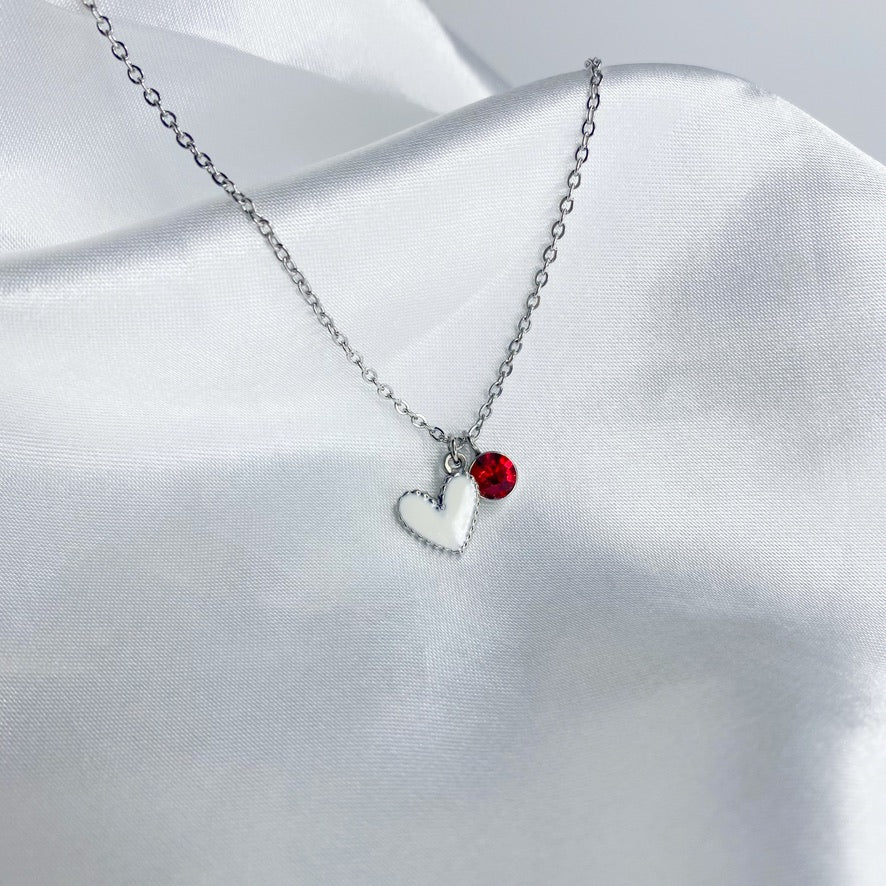 Cadena con corazón y zirconia