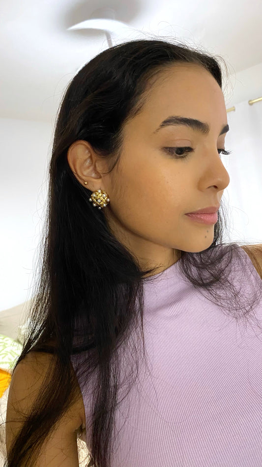 Aretes cuadrados con perlitas