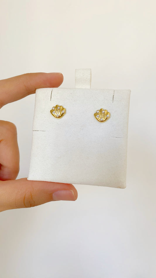 Dormilonas de concha con perlitas