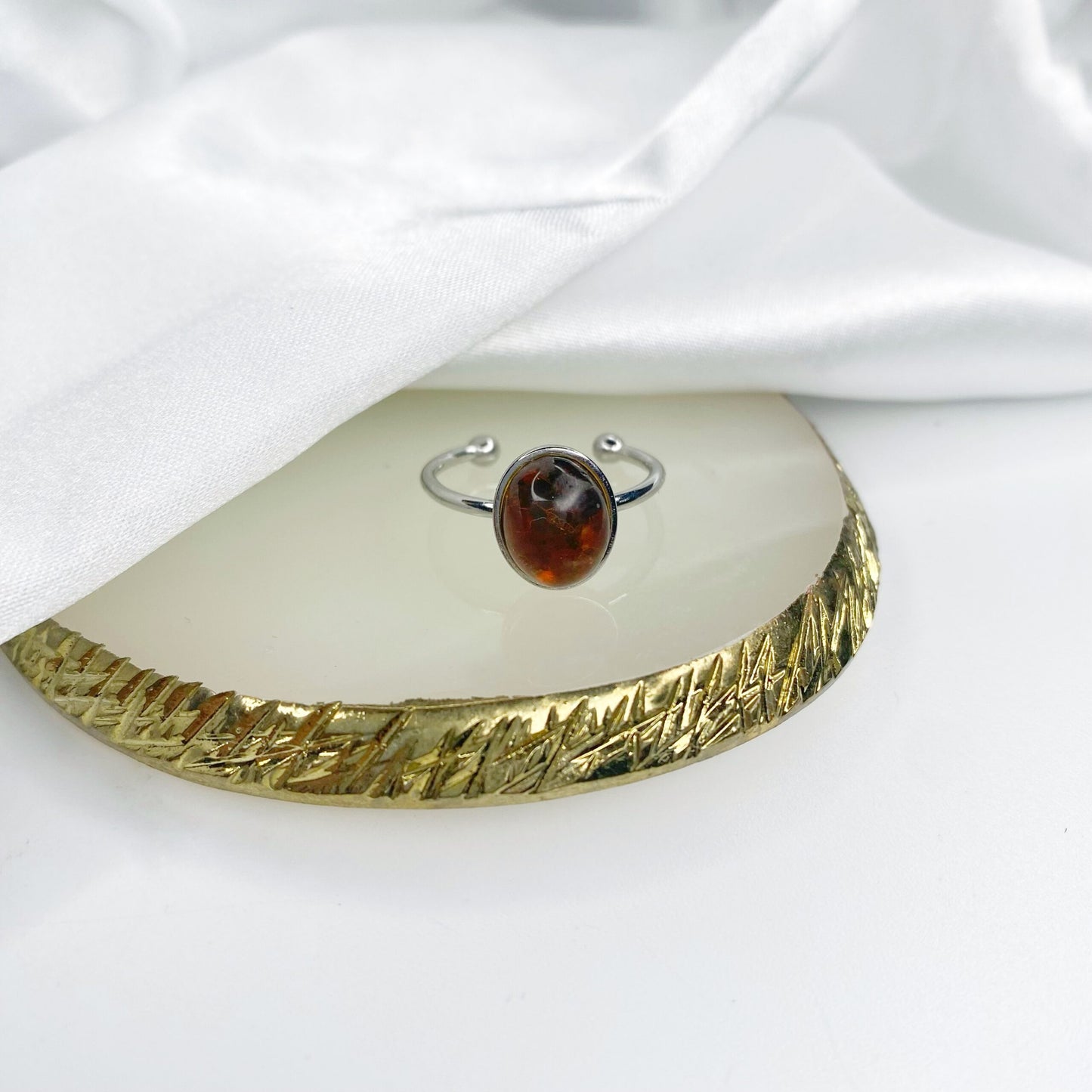 Anillo de ámbar
