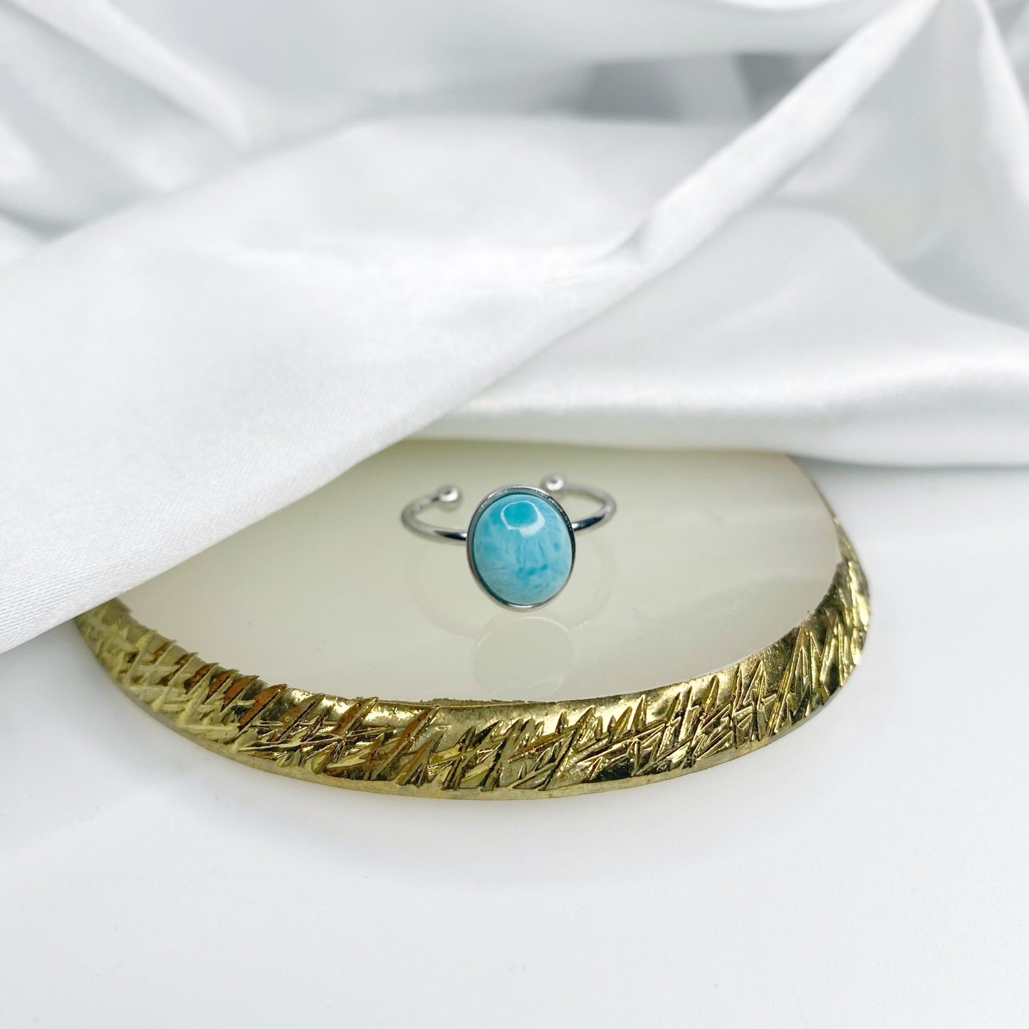 Anillo de larimar