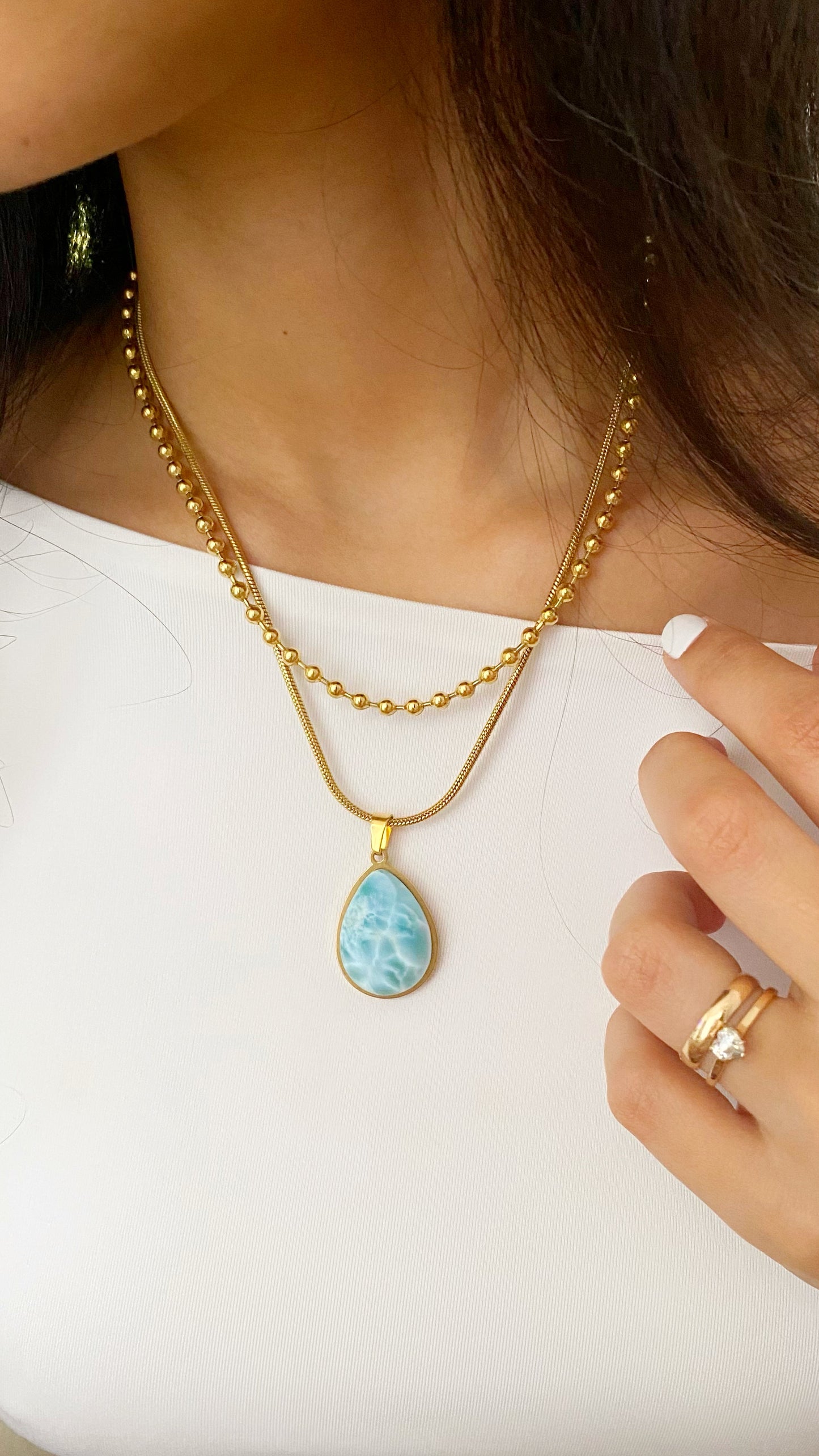 Cadena con gota de larimar