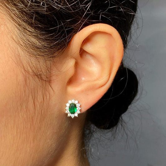 arete dormilona verde flor zirconia