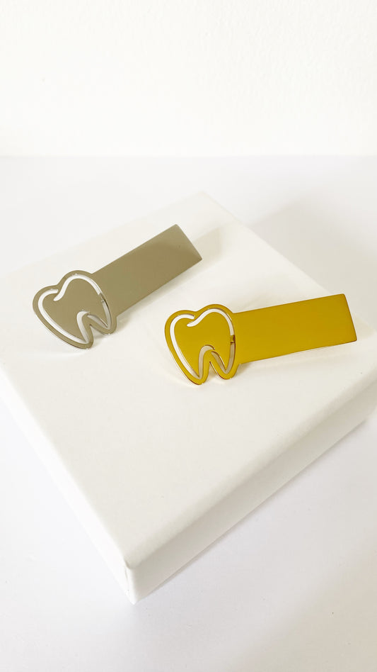 Broche odontología personalizado