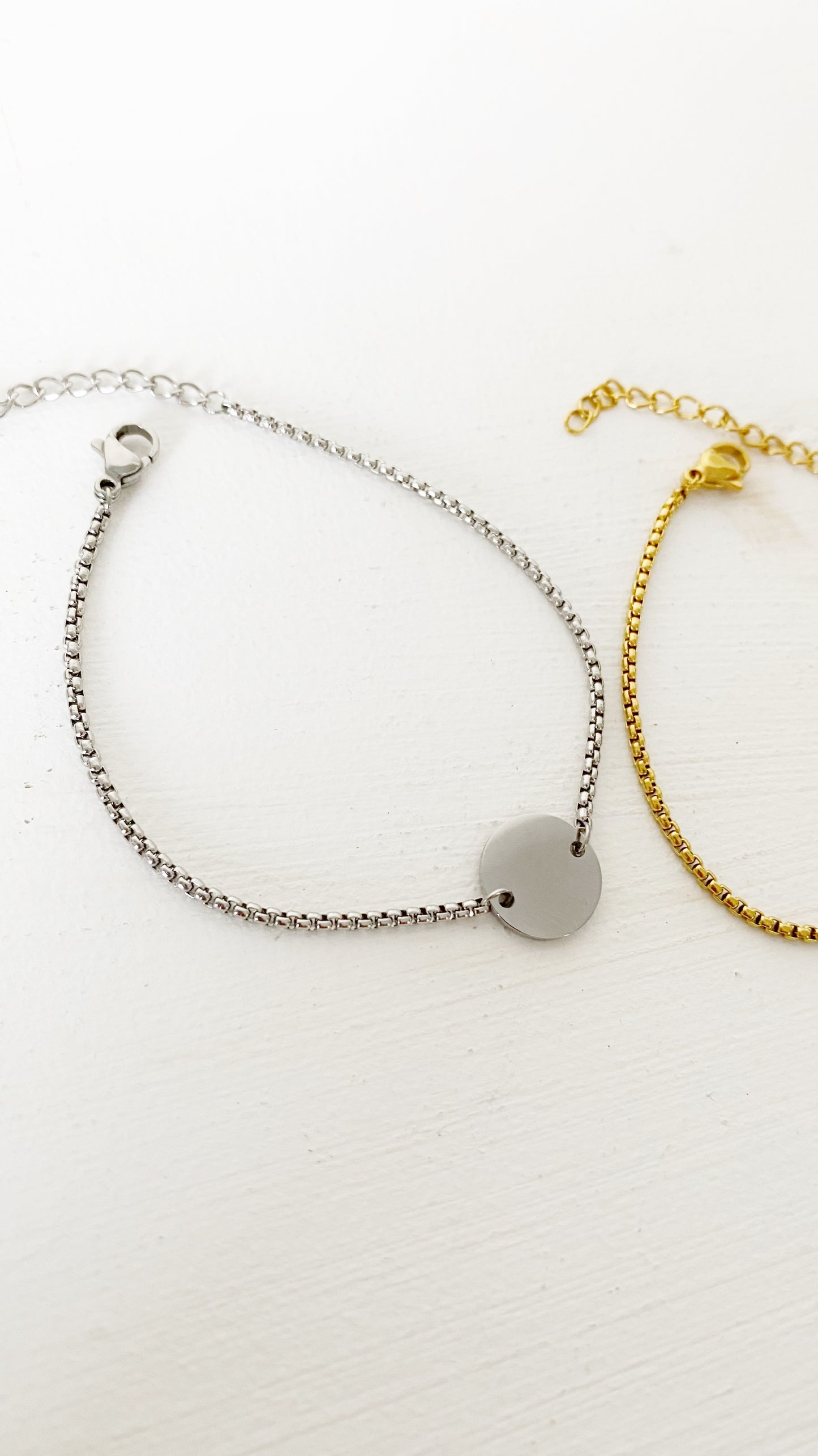 Pulsera con placa redonda personalizada