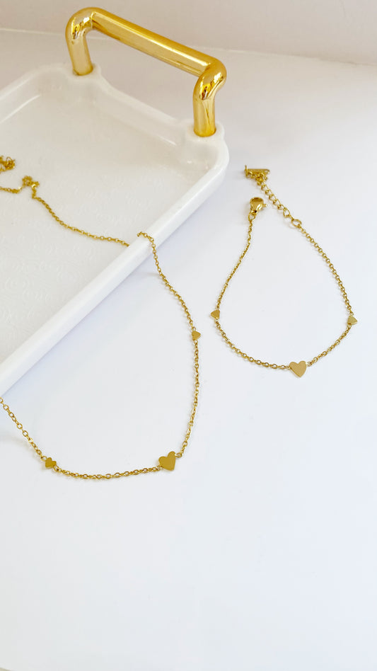 Cadena con corazones