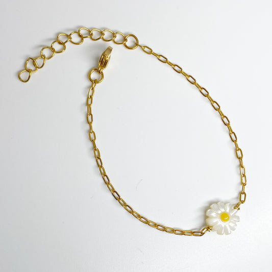 Pulsera de margarita de nácar