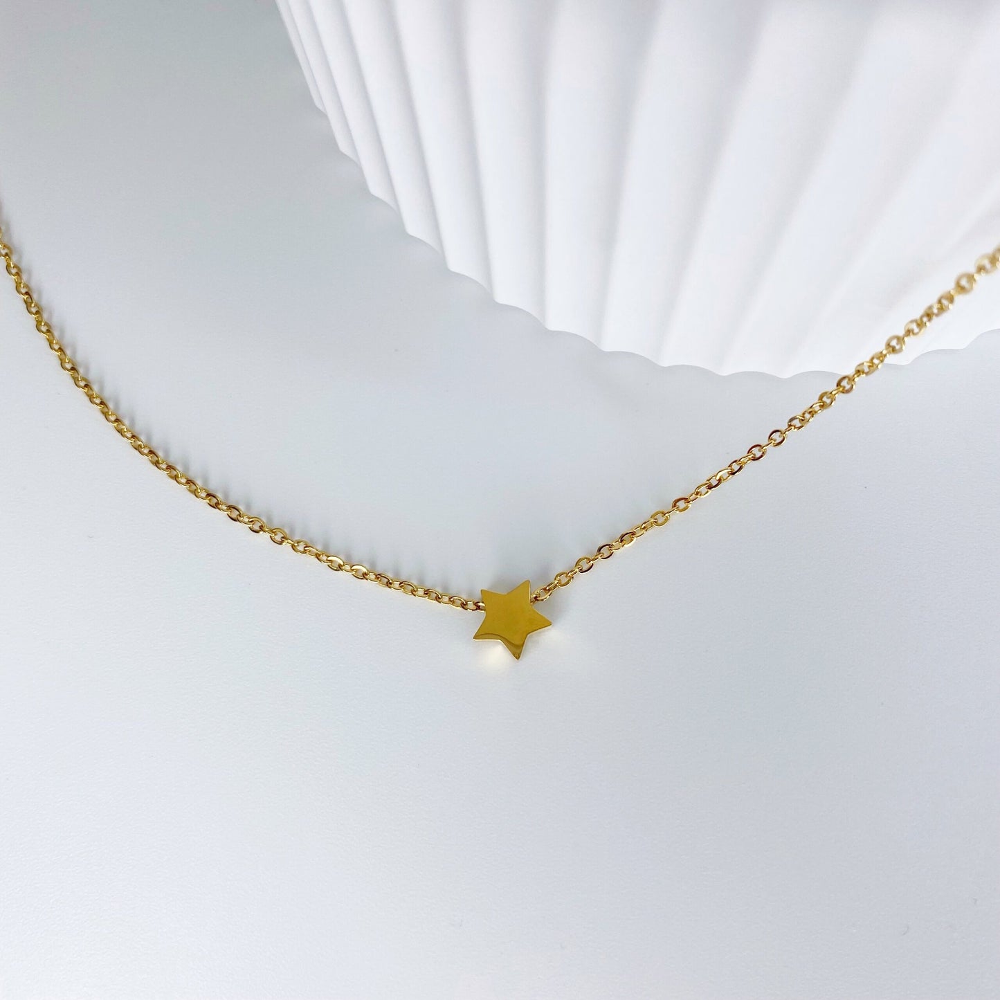 Cadena con mini estrella