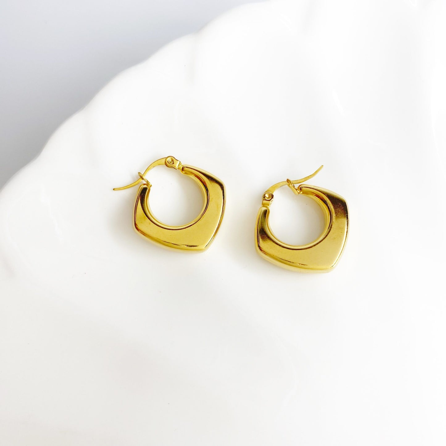 aretes (1381)