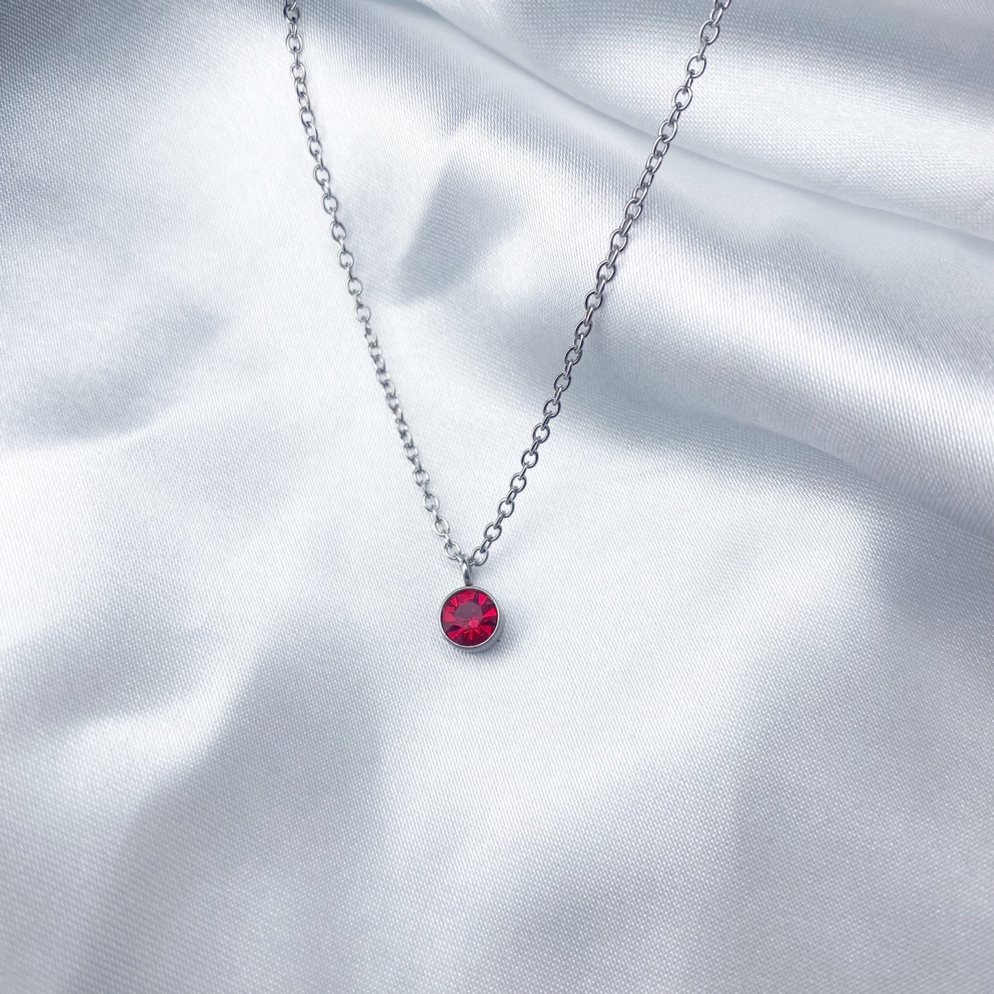 Cadena con zirconia colorida