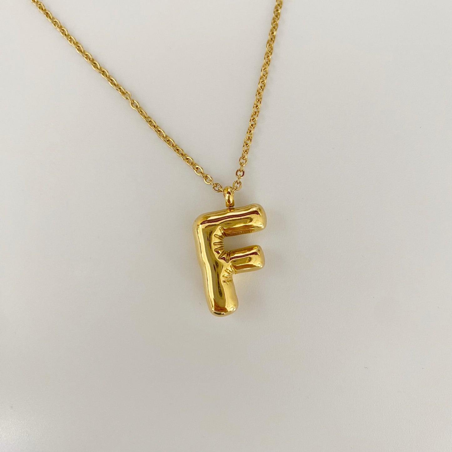 Cadena de letras globo