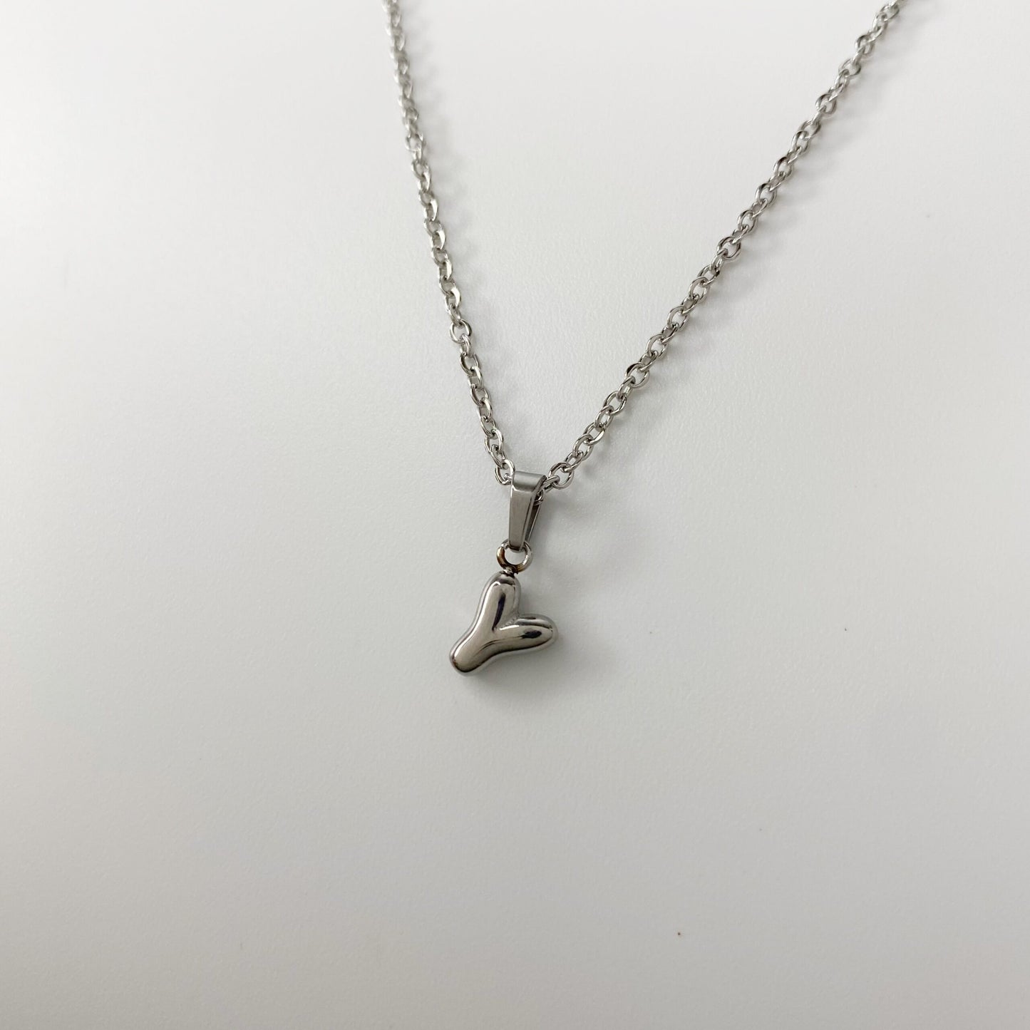 Cadena con letra burbuja