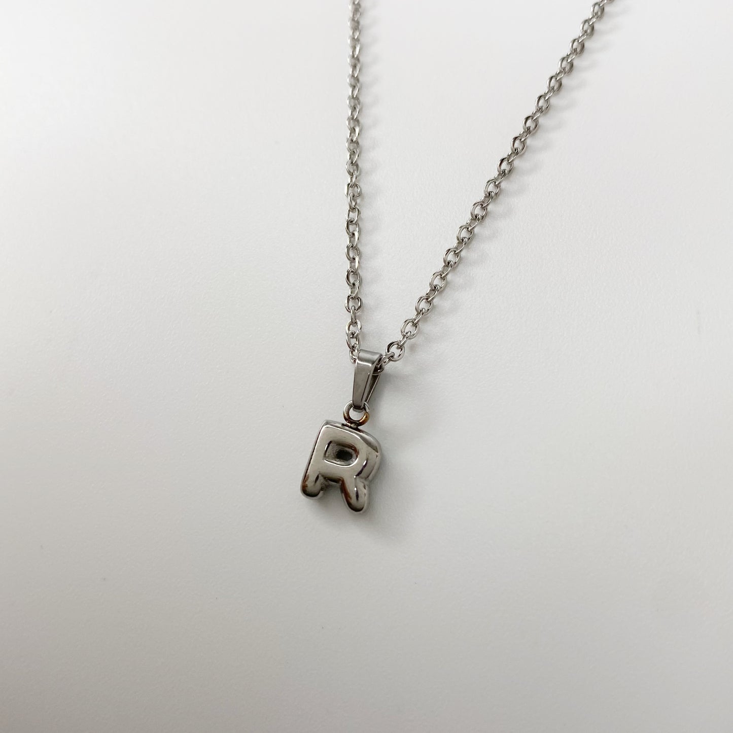 Cadena con letra burbuja