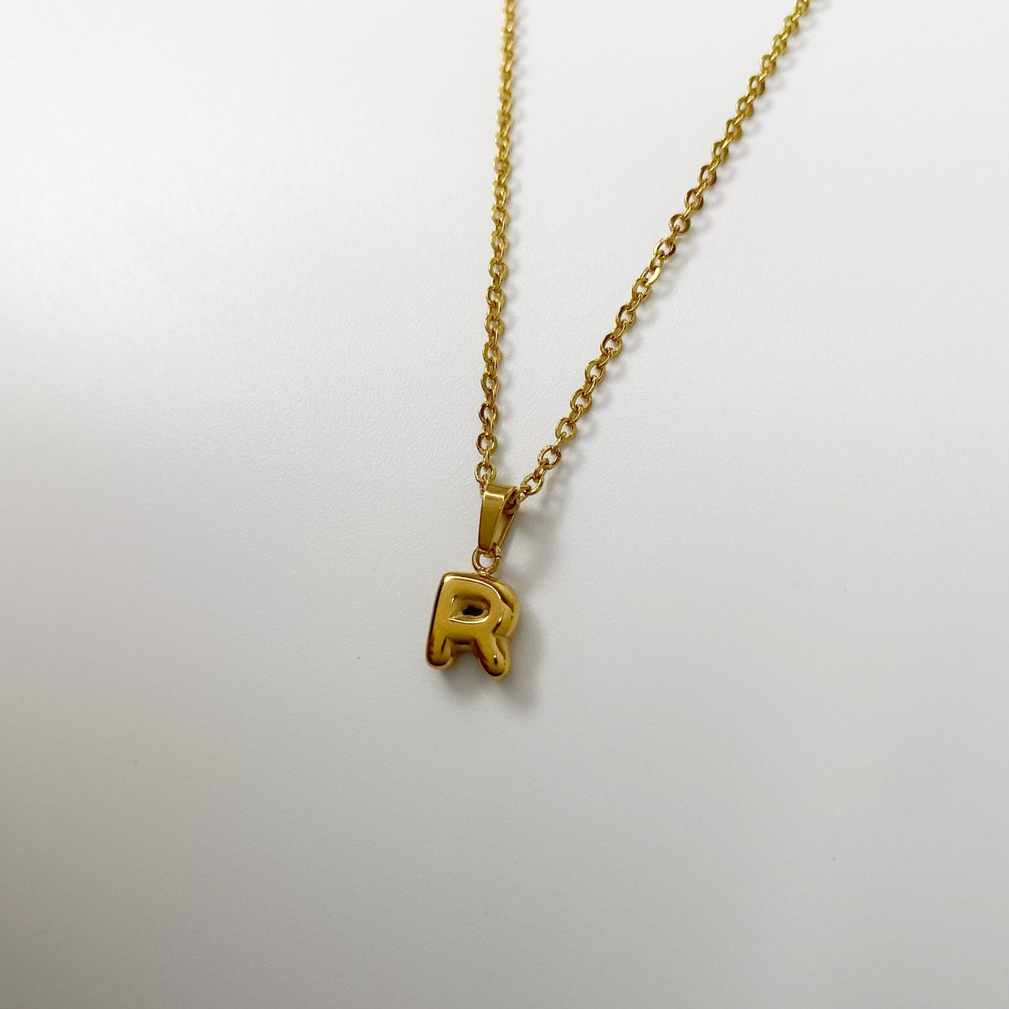 Cadena con letra burbuja