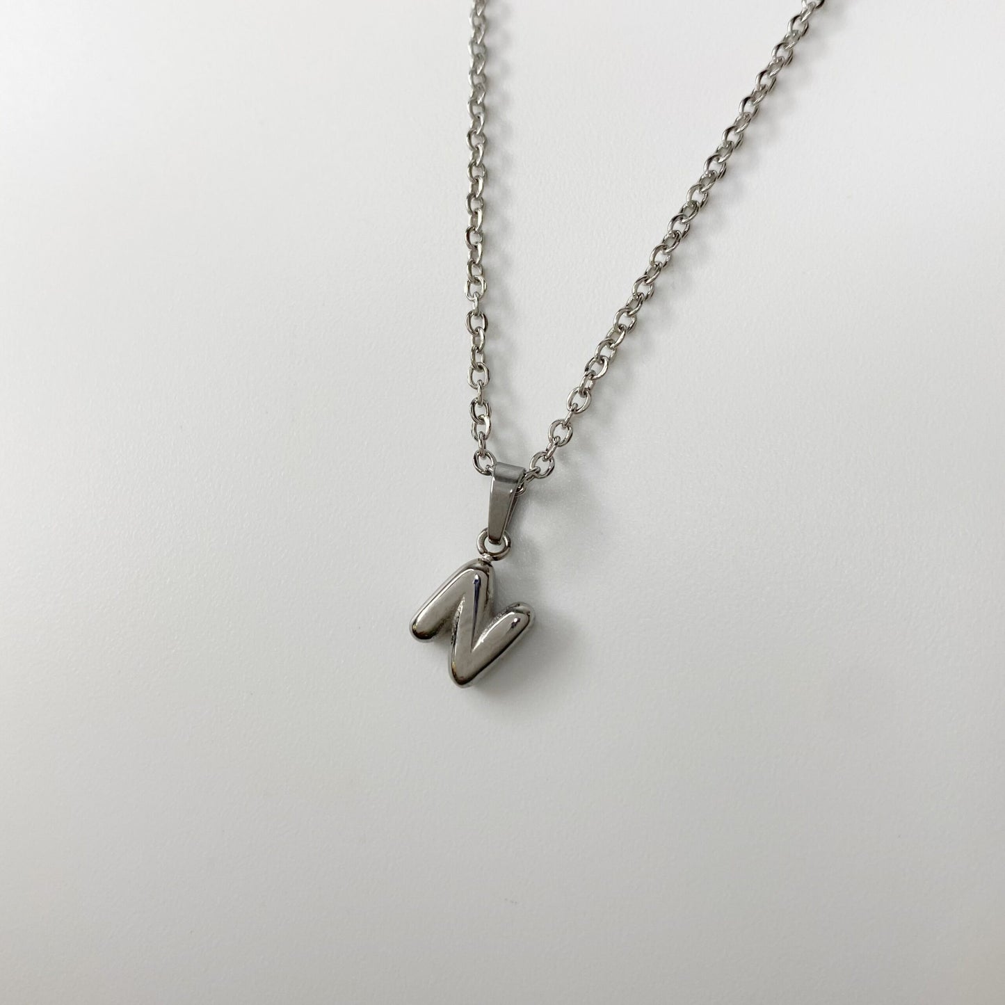 Cadena con letra burbuja