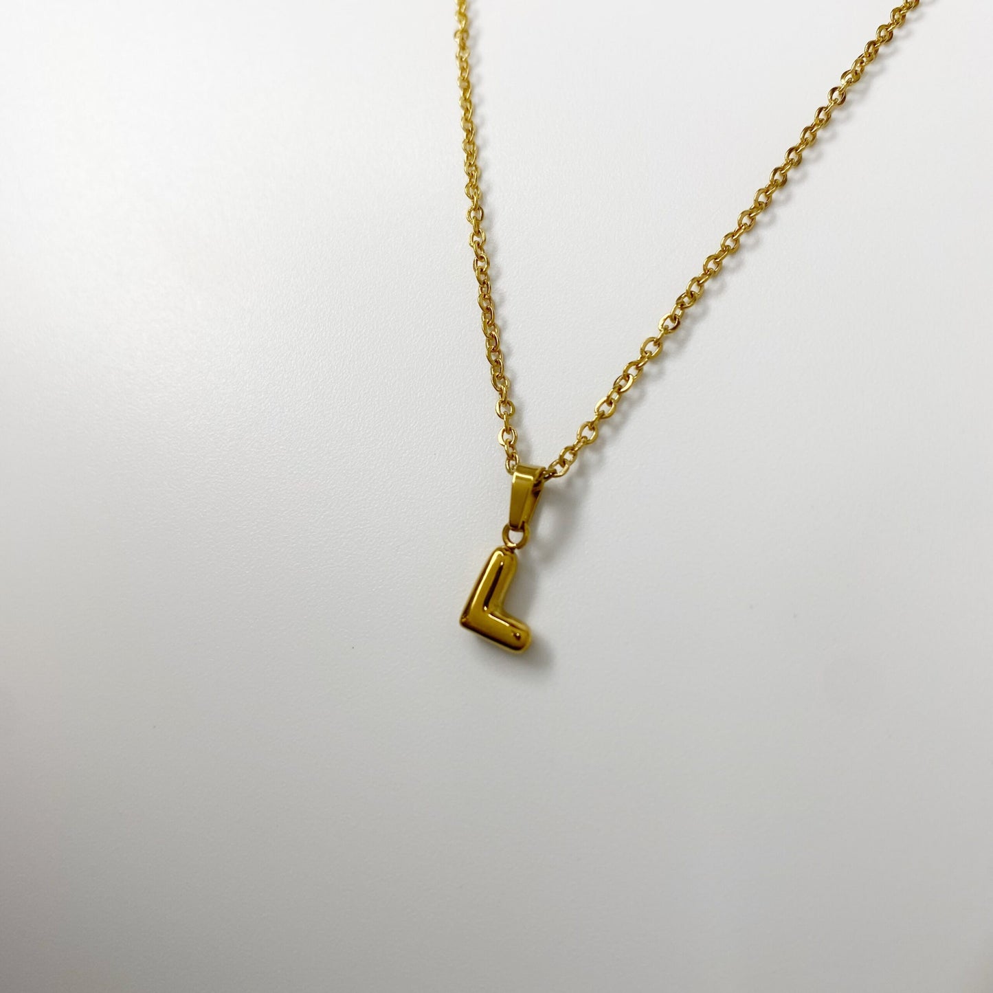 Cadena con letra burbuja