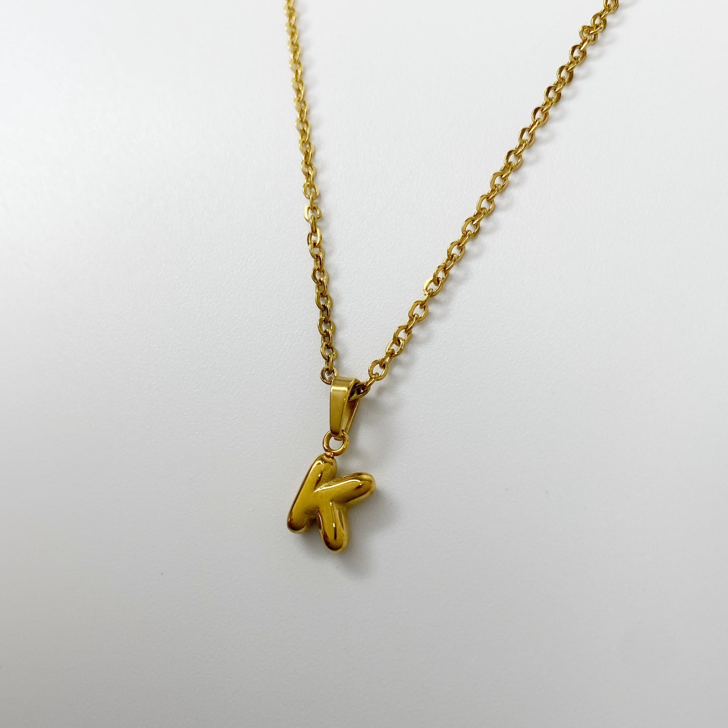 Cadena con letra burbuja