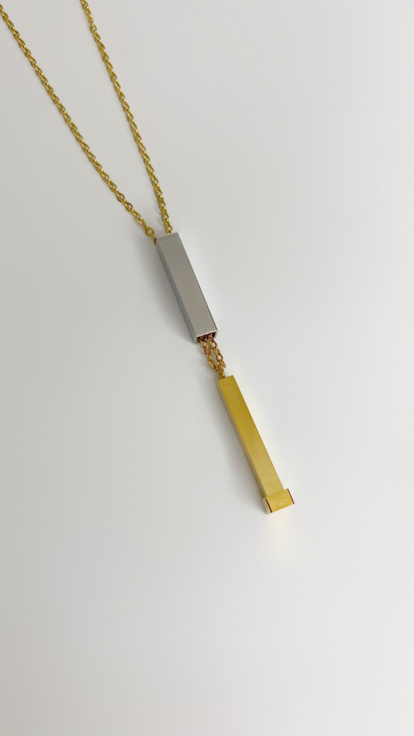 Cadena con barra secreta personalizada