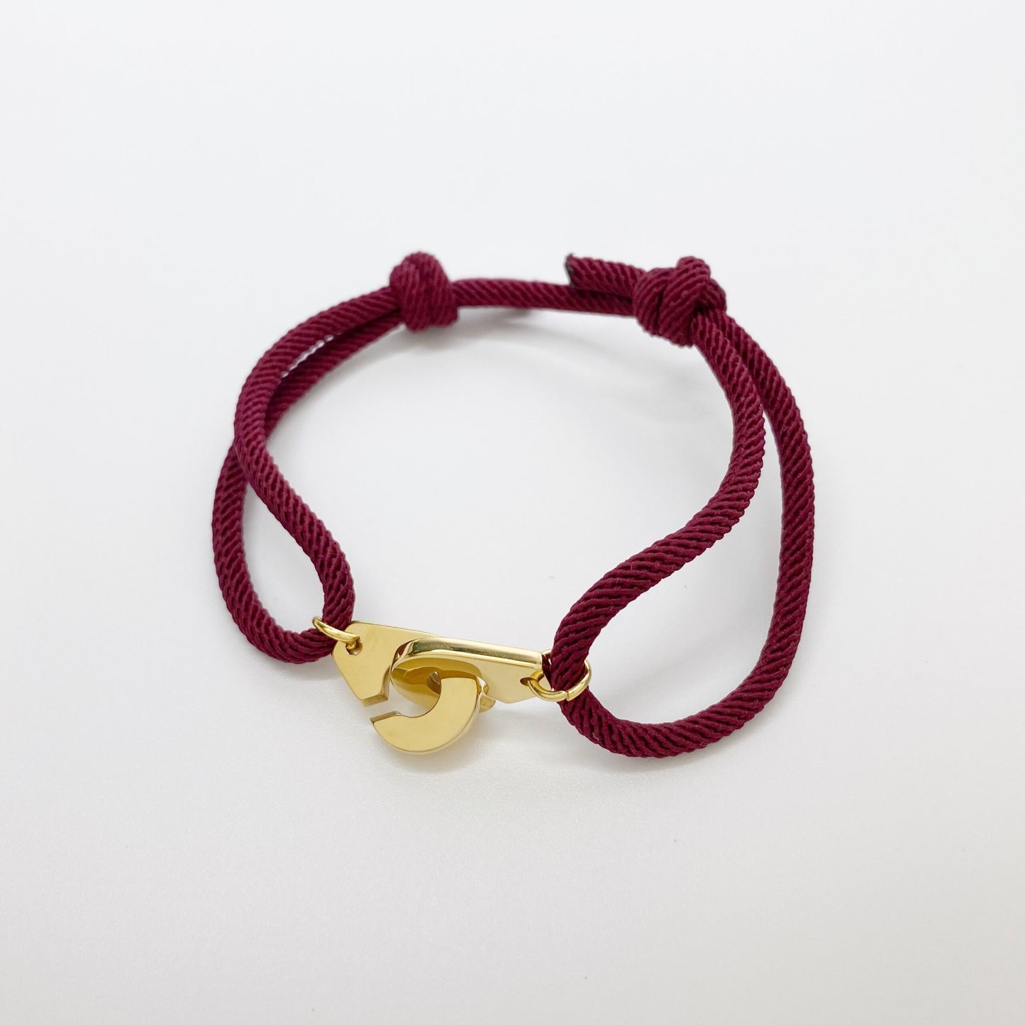 Pulsera de esposas con cordón