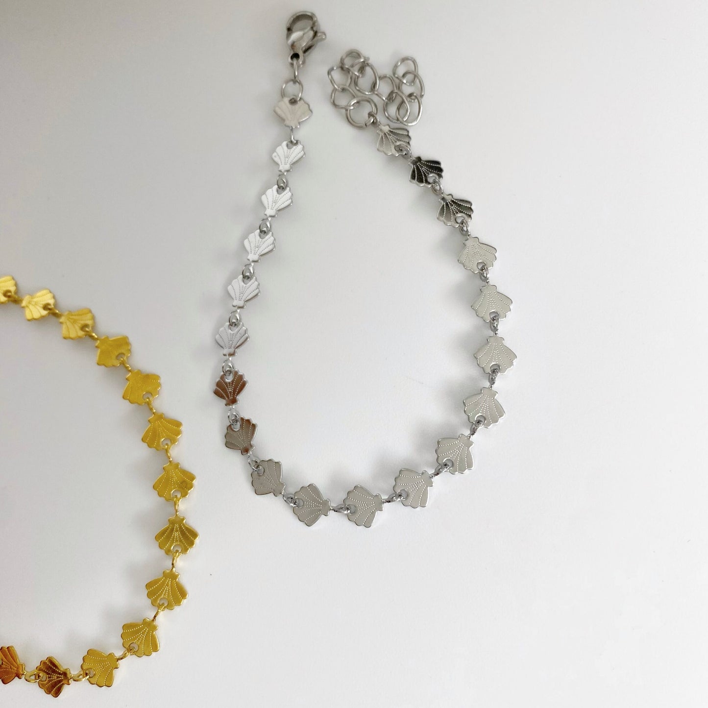 Pulsera de conchas