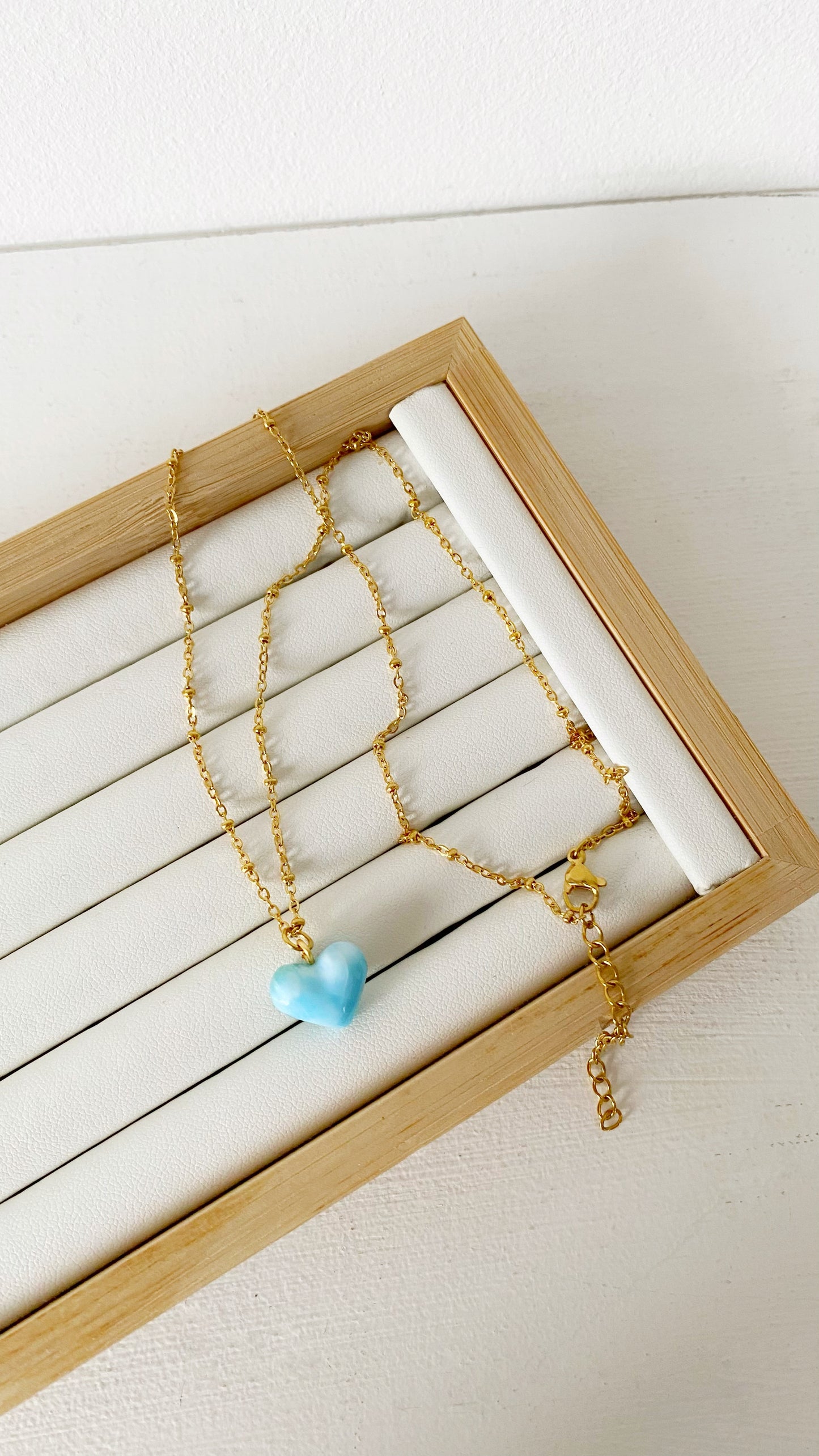 Cadena con corazón de larimar