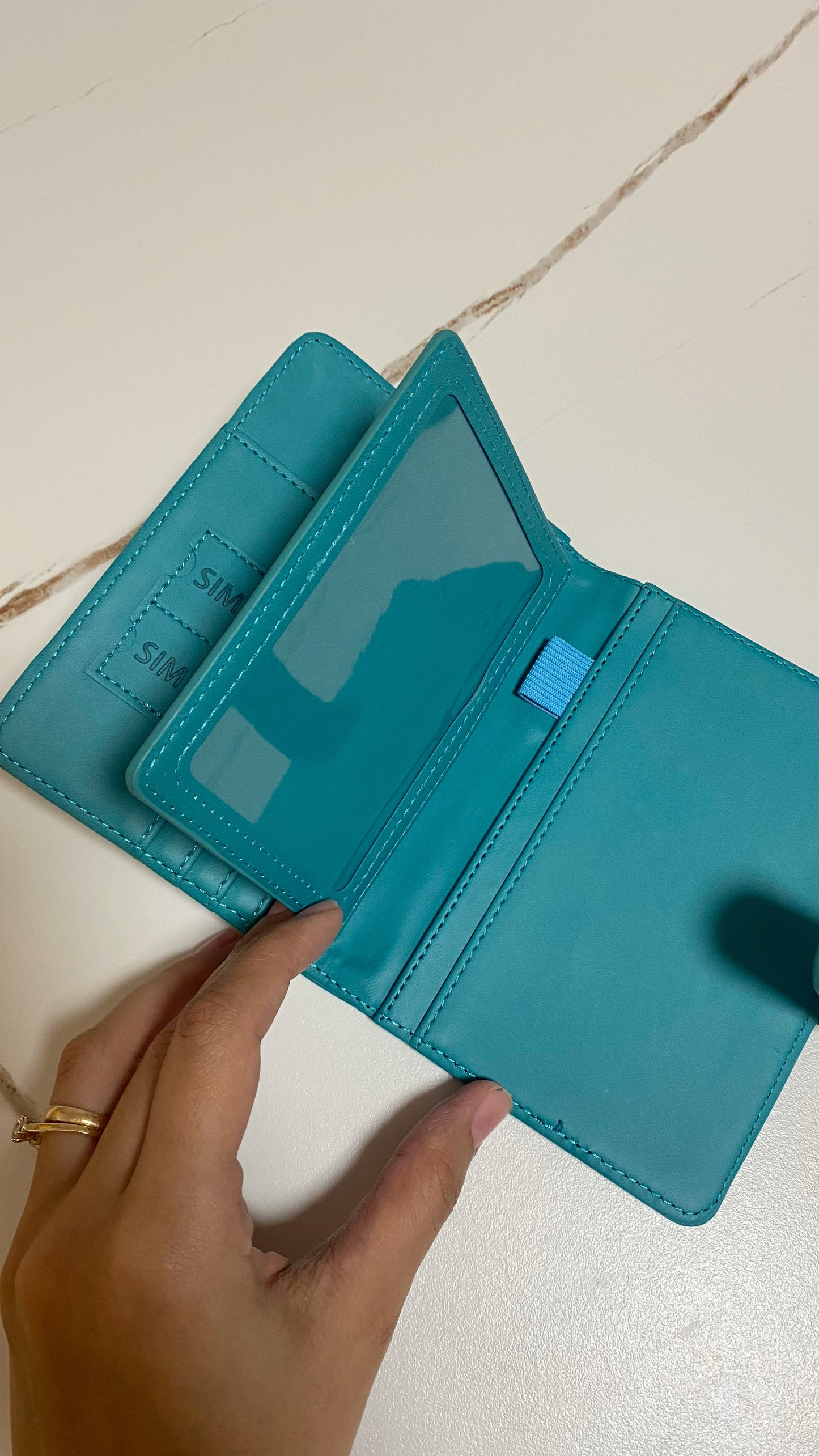 Porta pasaporte personalizado