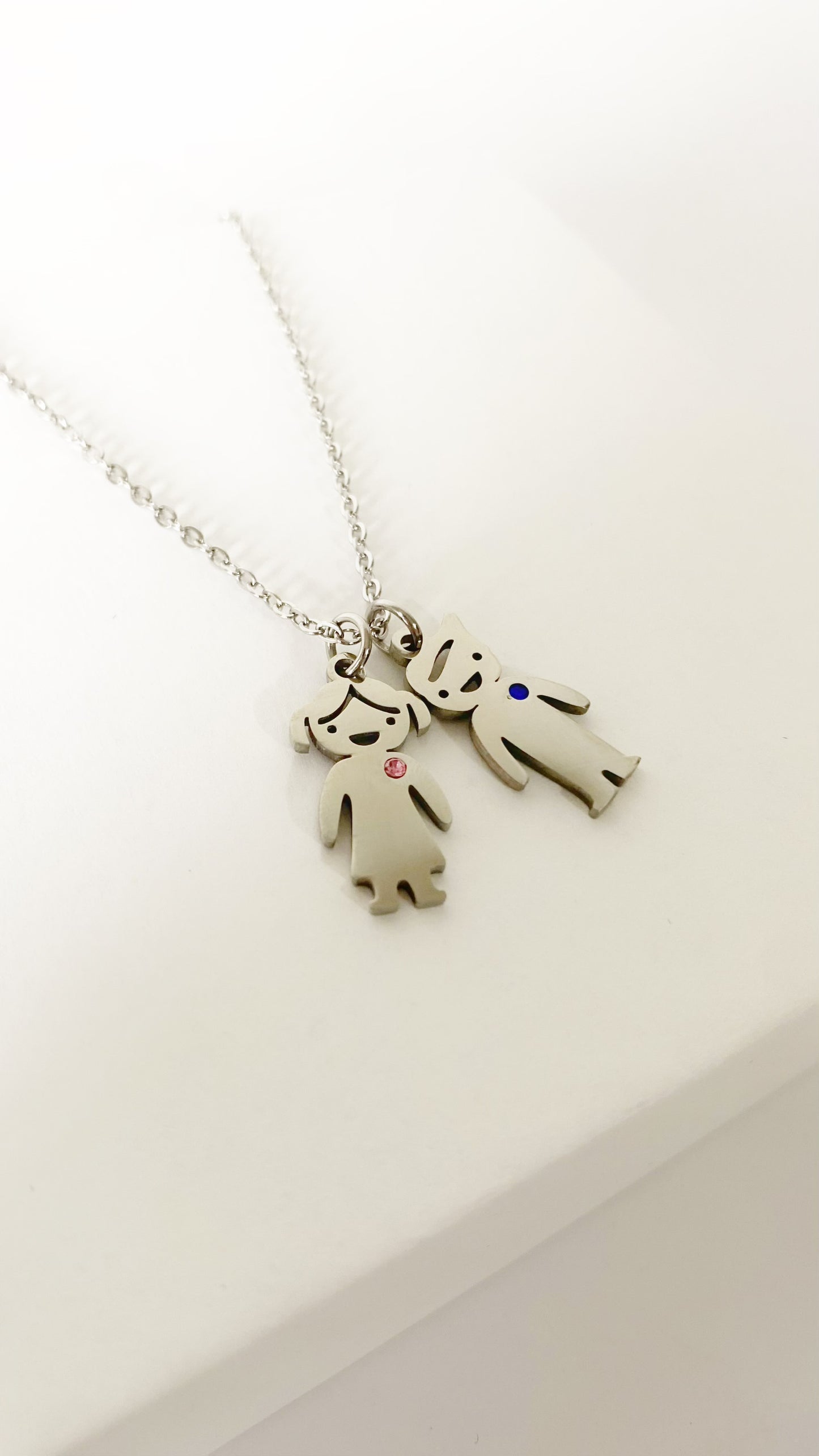 Cadena con niños personalizada