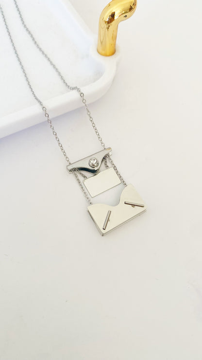 Cadena con carta personalizada
