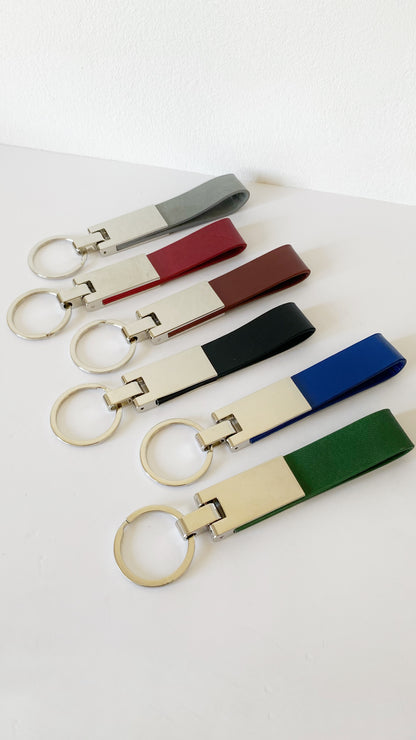 Llavero de piel y acero personalizado