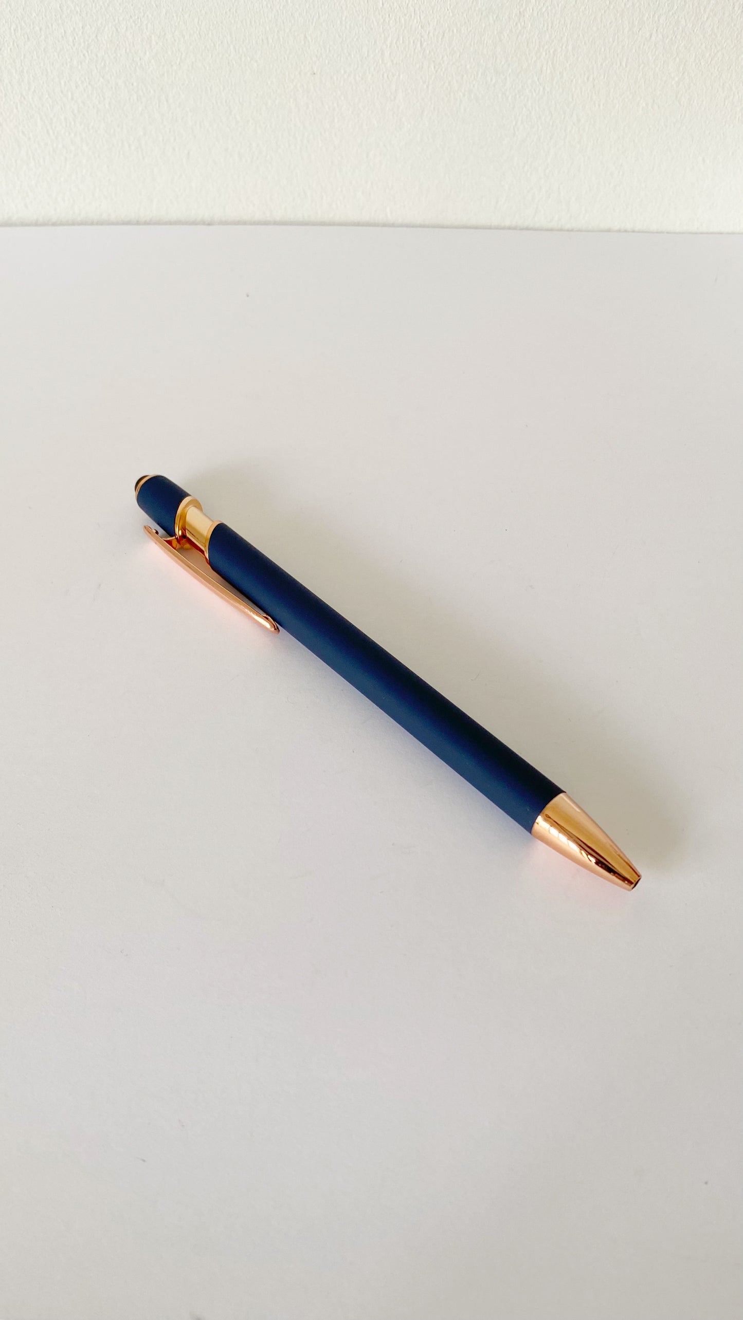 Lapicero con lápiz capacitivo de colores y rose gold