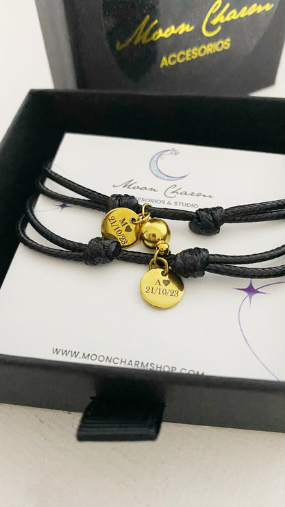 Duo de pulseras de hilo con imán
