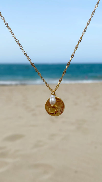 Cadena con ola y perla