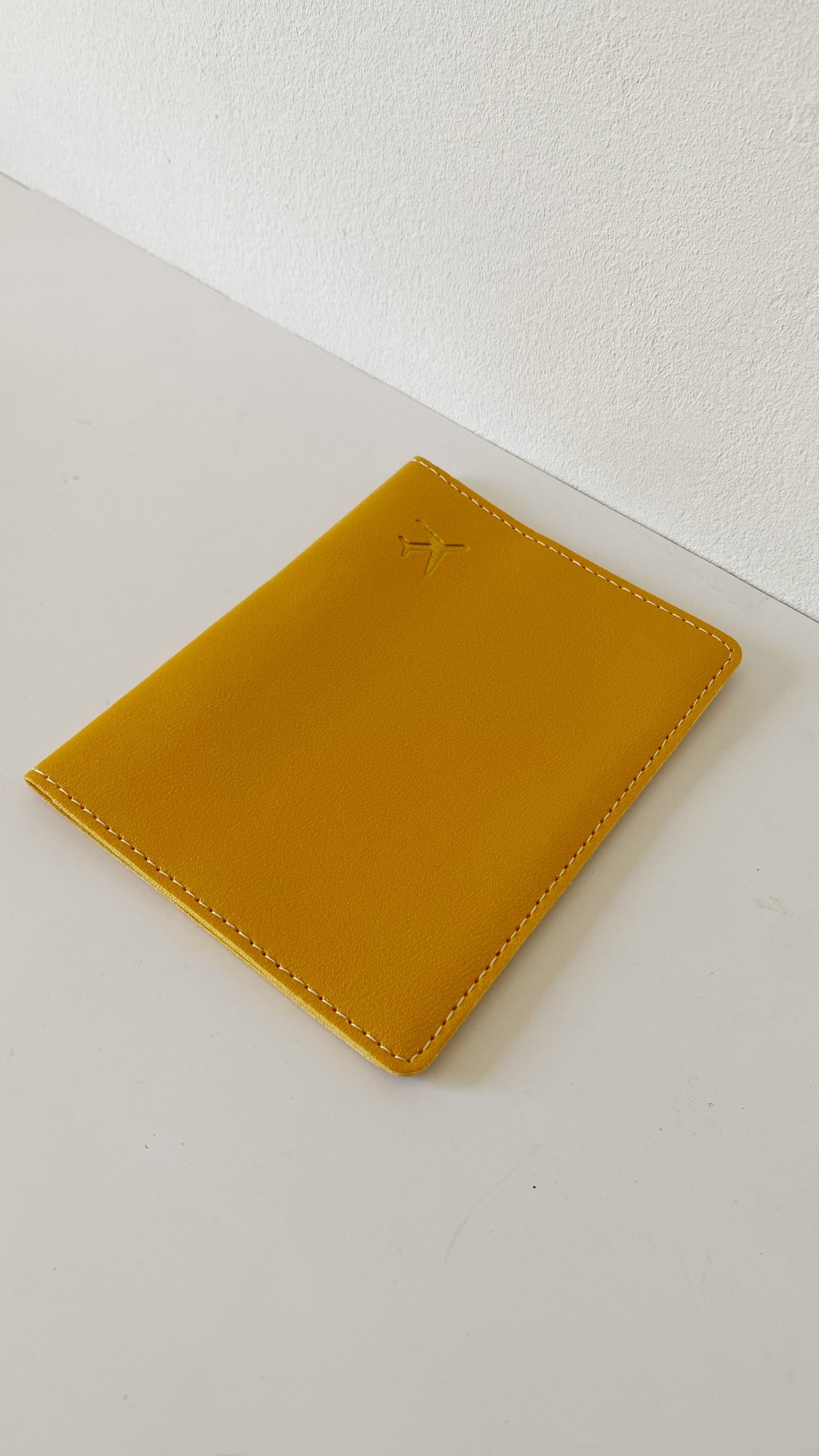 Porta pasaporte personalizado