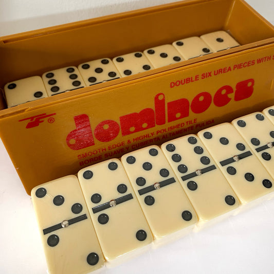 Dominó personalizado - crema