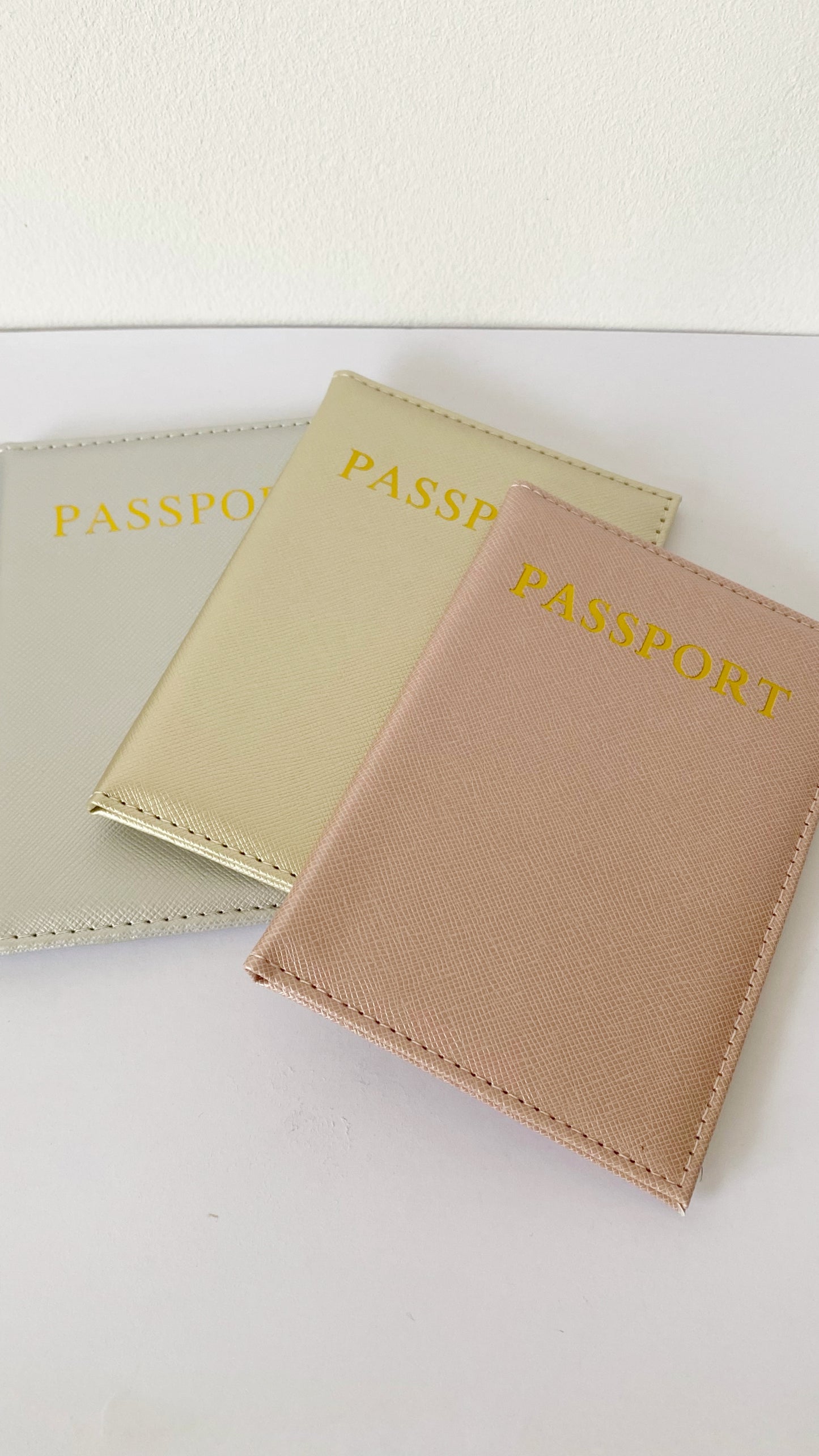 Porta pasaporte personalizado