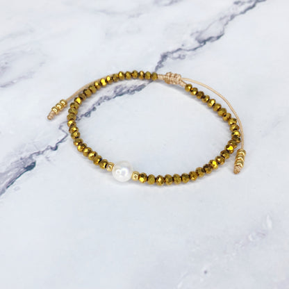 Pulsera de cristales con perla de rio