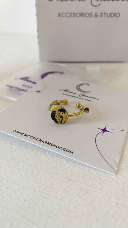 Anillo con placa personalizada
