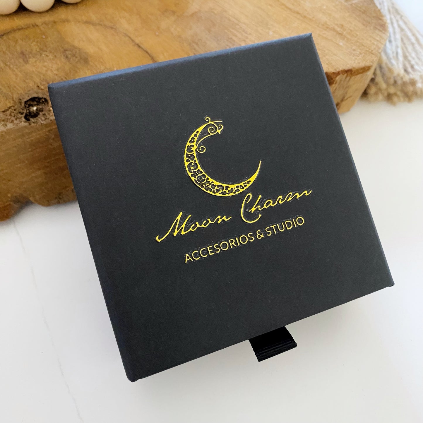 Caja de regalo negra
