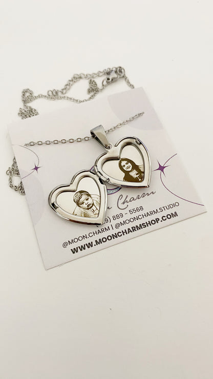 Cadena con relicario de corazón con nácar personalizado
