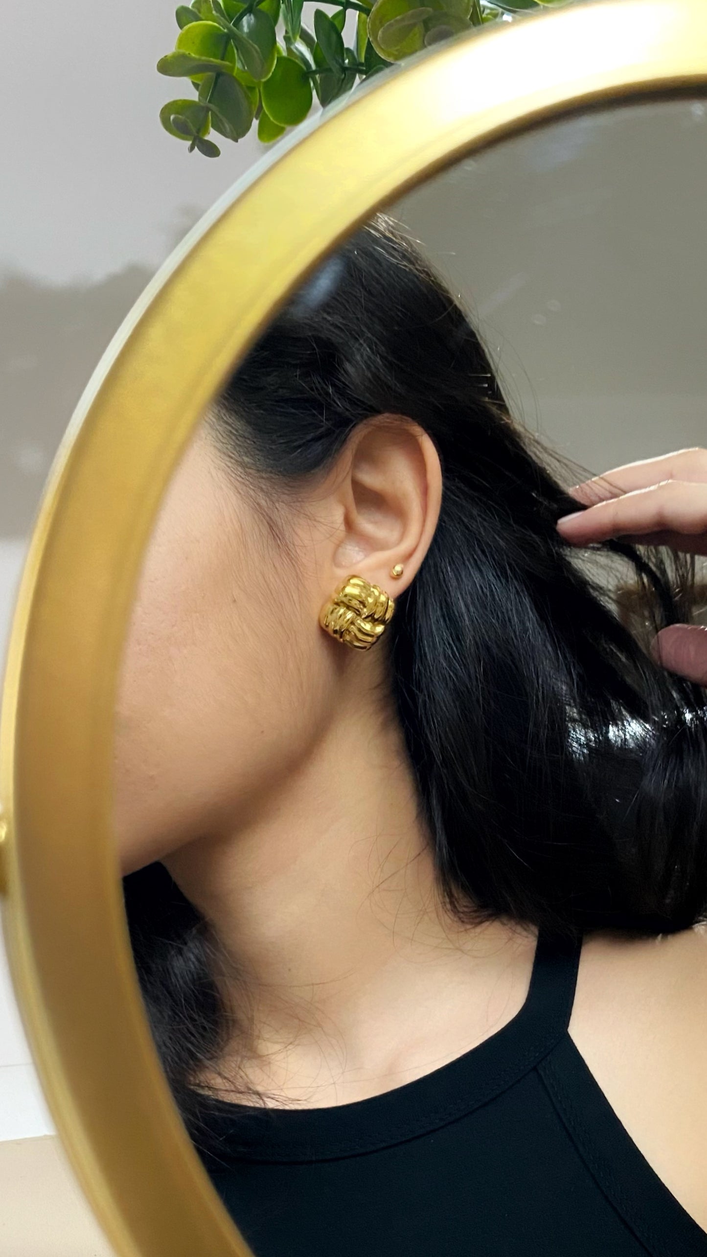 Aretes de nudo cuadrado