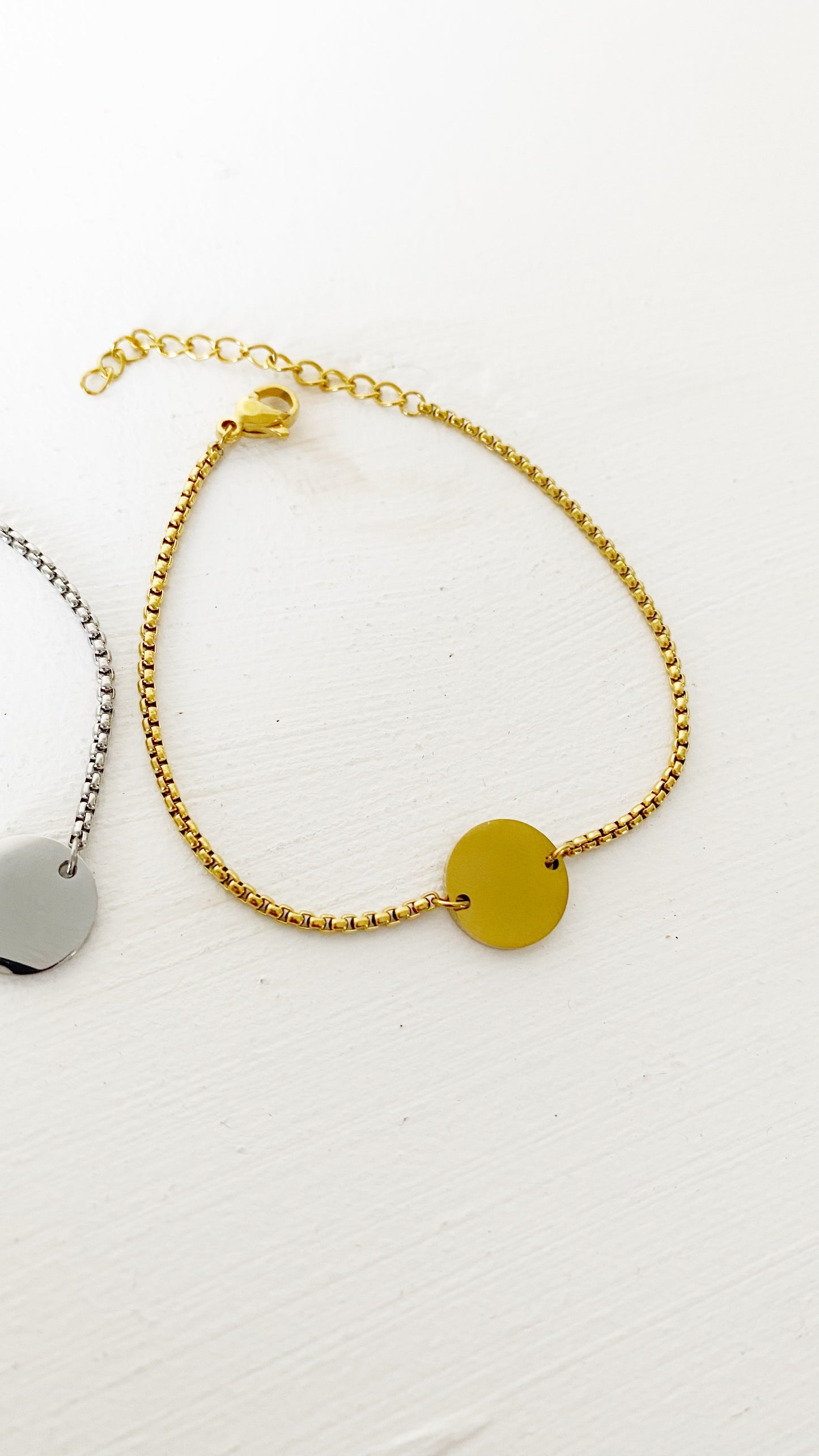 Pulsera con placa redonda personalizada