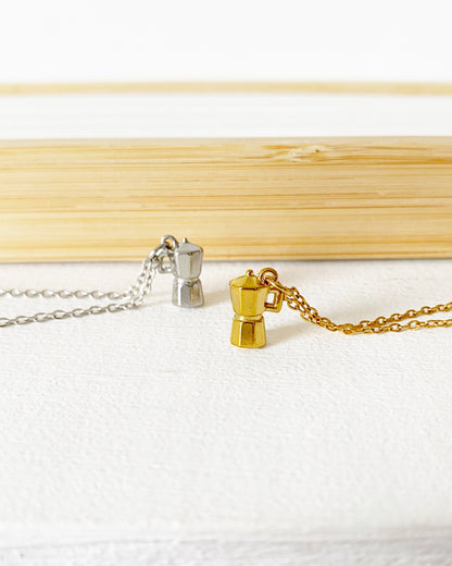 Cadena con greca de café