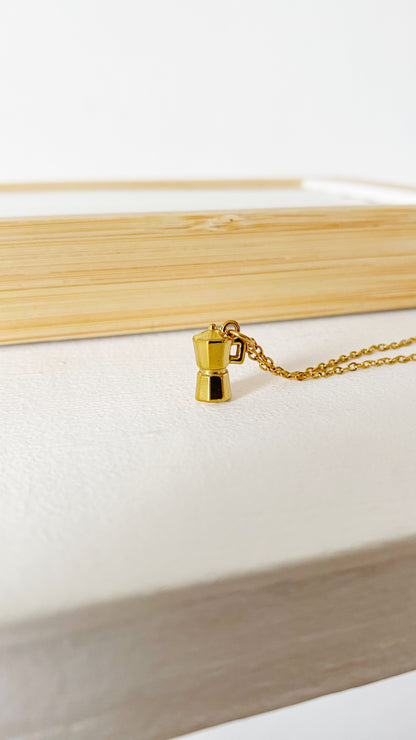 Cadena con greca de café