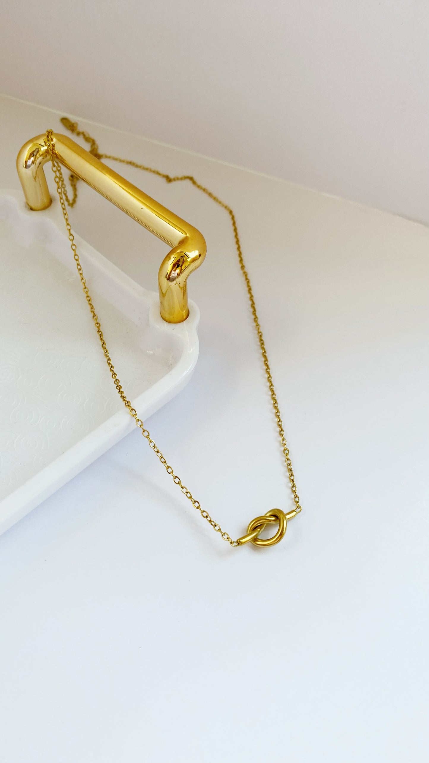 Cadena con nudo
