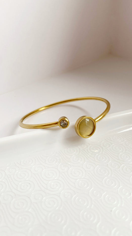 Pulsera con piedra redonda y zirconia