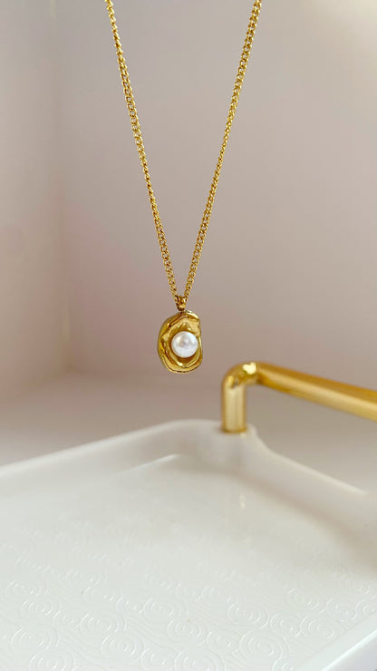 Cadena con perla cubierta