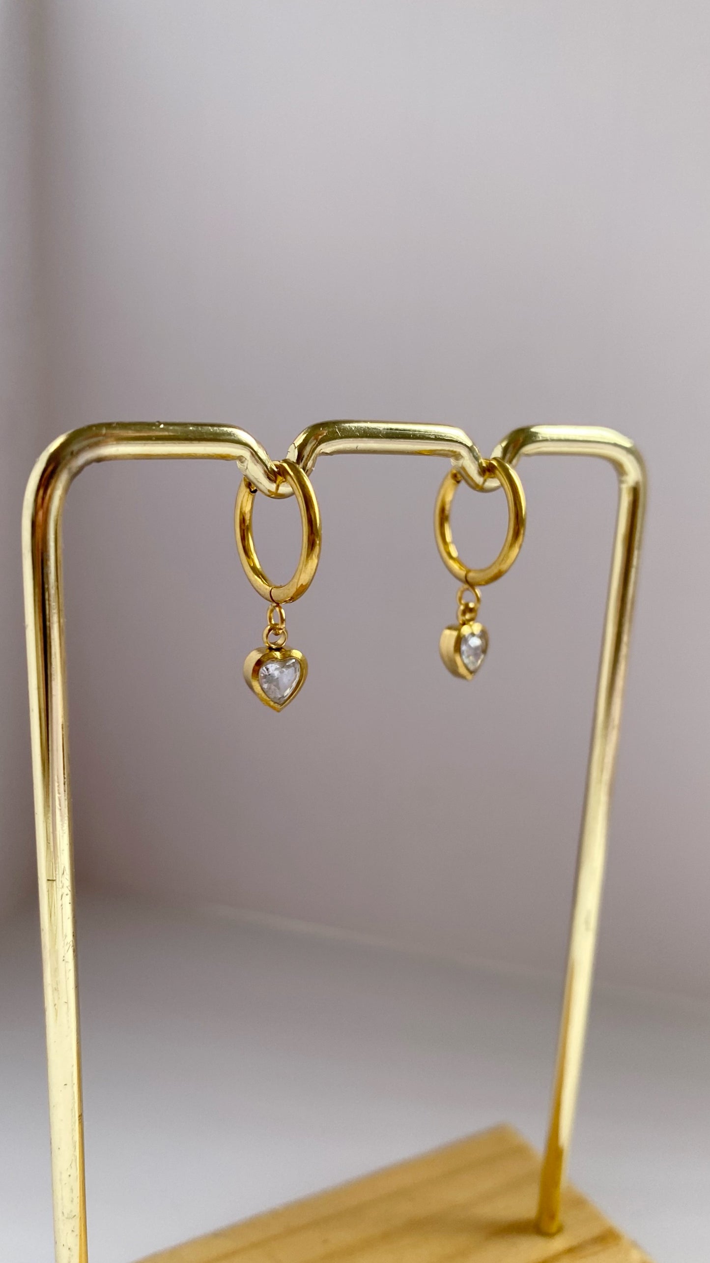 Argolla con zirconia de corazón