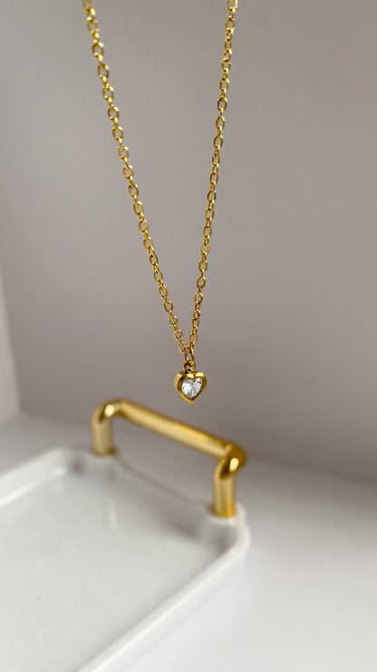 Cadena con zirconia de corazón