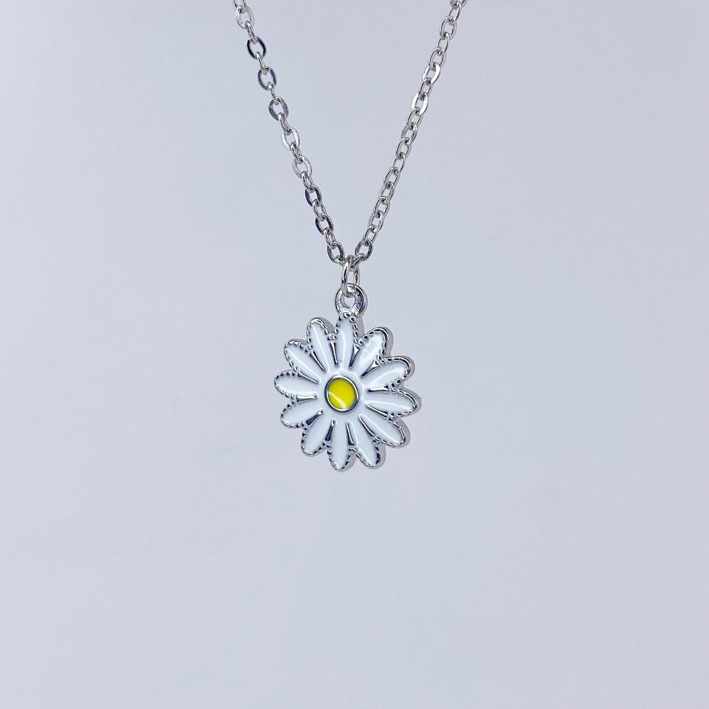 Cadena con margarita